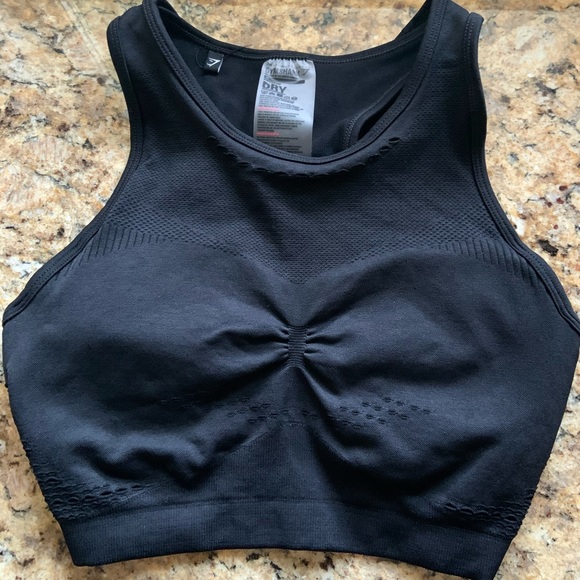 Gymshark Other - Gymshark flawless knit sports bra size M in black